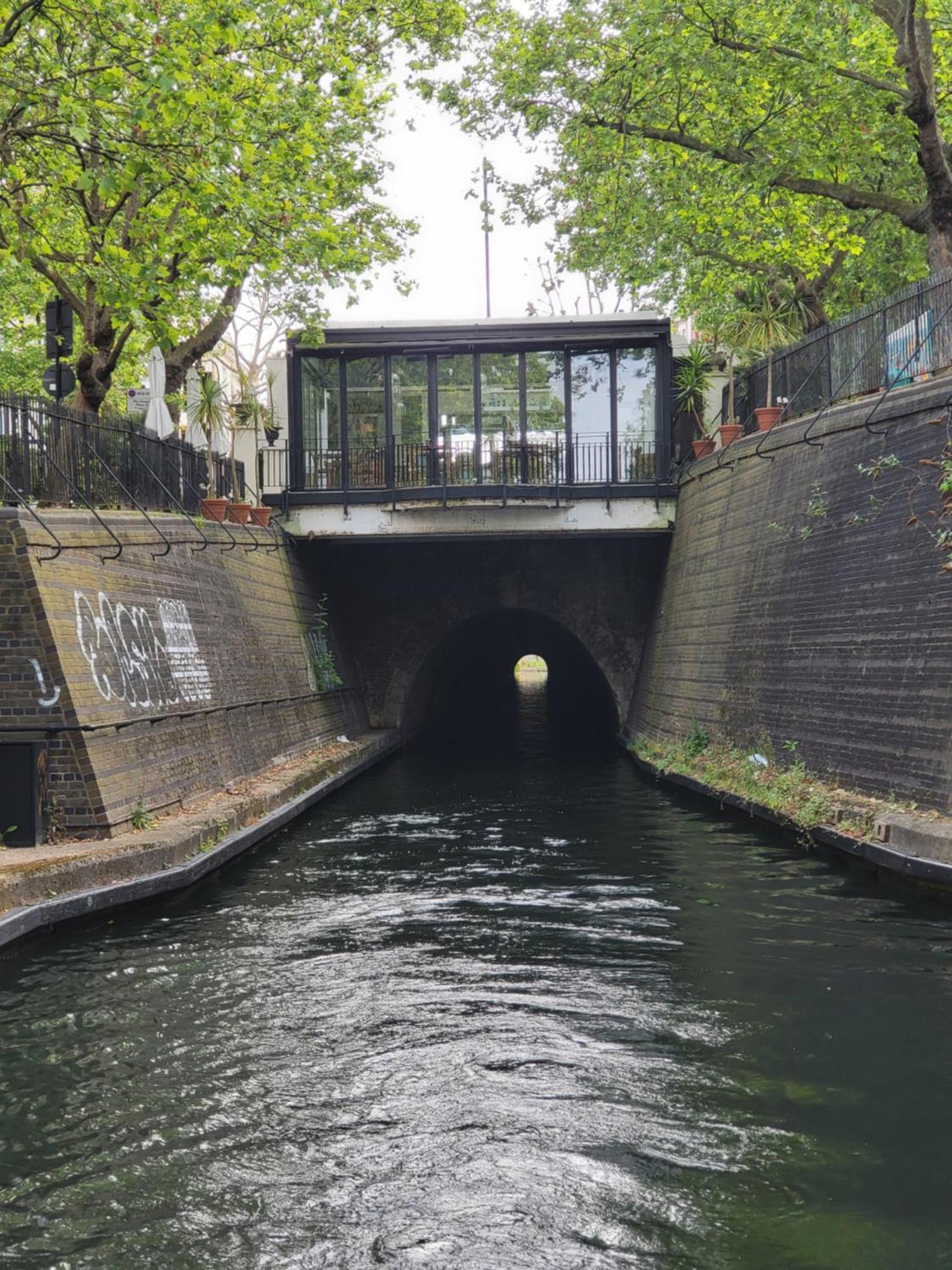 Lovely Canal Boat In Little Venice For Family & Friends 런던 외부 사진